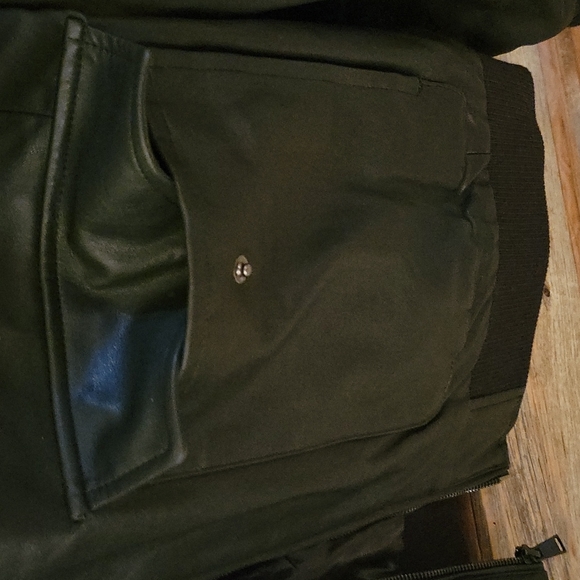 Calvin Klein Faux Leather Jacket w/multiple pockets/sherpa collar Men's XL - Picture 4 of 11